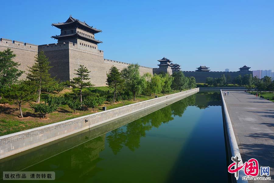 ɽ����ͬ�ųǣ��ǹ���������ʷ�Ļ����ǣ���ͬ����ʷ��һֱ�Ǳ����й������ĳ��У�����“������������������”֮�ơ��й���ͼƬ�� ֣Ծ��/��