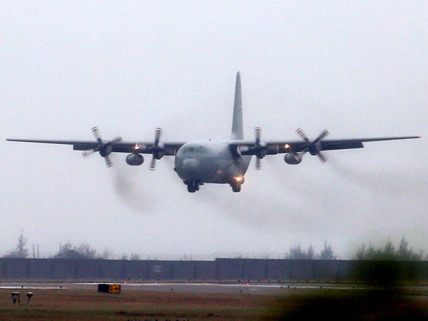 �������վ�c130“������”������ִ��麣