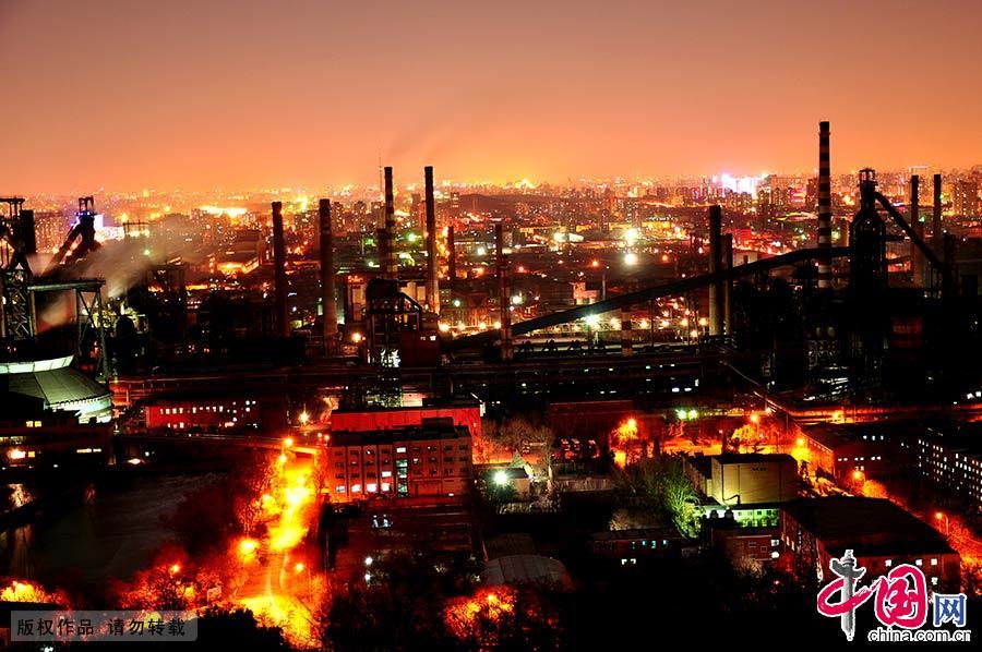 2009��12��2�գ�ҹĻ�µ��׸֡��й���ͼƬ�� ������/��