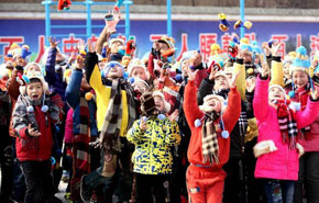 ǧ�����ض�ͯ����ñ��ůӭ��