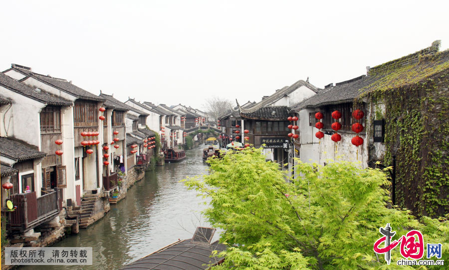 在苏州众多的街巷之中,名胜山塘街,被称誉为姑苏第一名街。中国网 吴爱凤摄影 在苏州众多的街巷之中,名胜山塘街,被称誉为姑苏第一名街。中国网 吴爱凤摄影