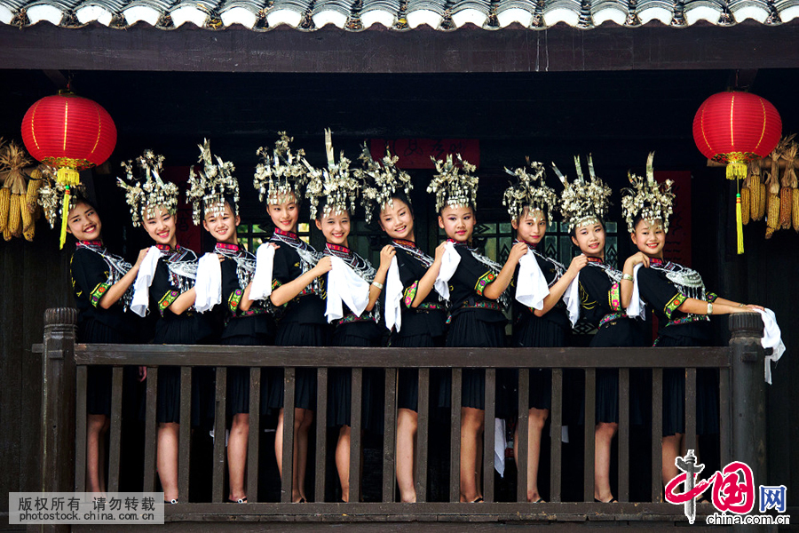 �������ϲ���������ƽ֮�е�ˮ����Ρ���ͼ��