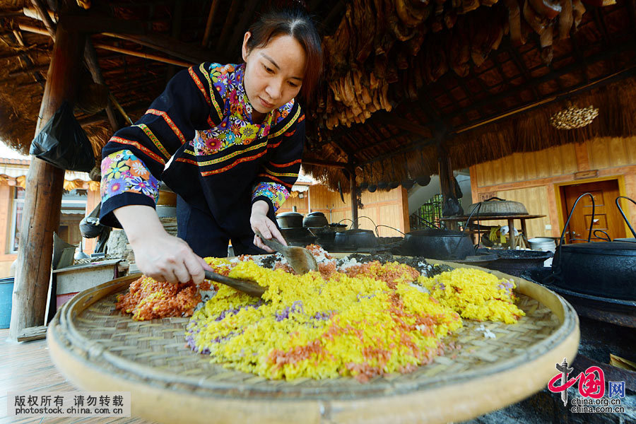 ��ɫ��Դ��׳��Ӣ��Τ�ع�Ĵ�˵��